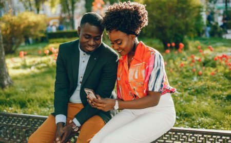 From DMs to “I Do”: How Love Now Starts Online